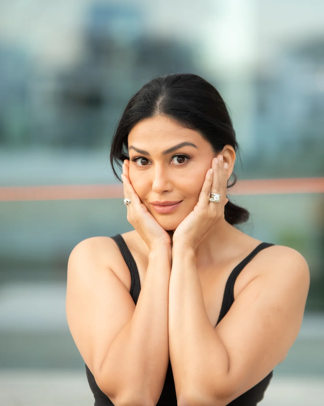 Uma Ghosh, your Face Yoga guide